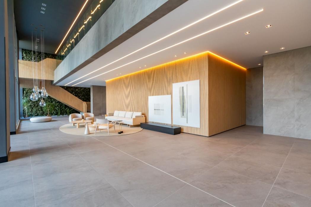 Apartamento em Curitiba - PR, no bairro Água Verde - Referência AP0008-MAI8