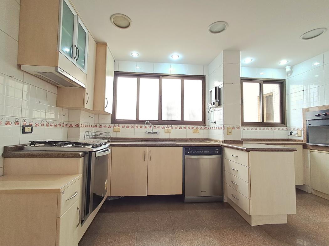 Apartamento para alugar em Água Verde, Curitiba — Hub Urbana