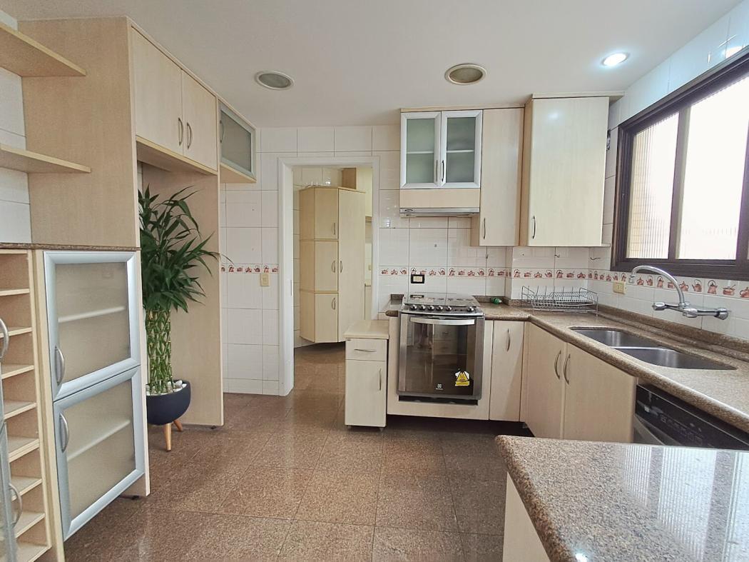Apartamento para alugar em Água Verde, Curitiba — Hub Urbana