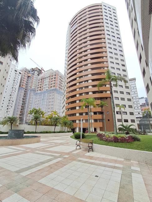 Apartamento para alugar em Água Verde, Curitiba — Hub Urbana