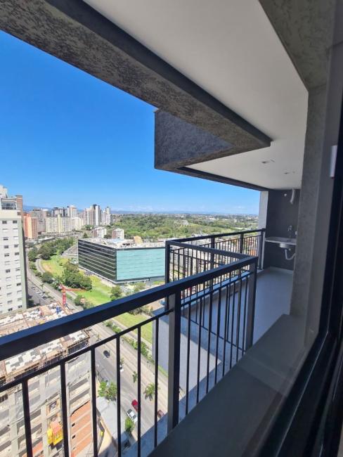 Apartamento à venda em Cristo Rei, Curitiba — Hub Urbana