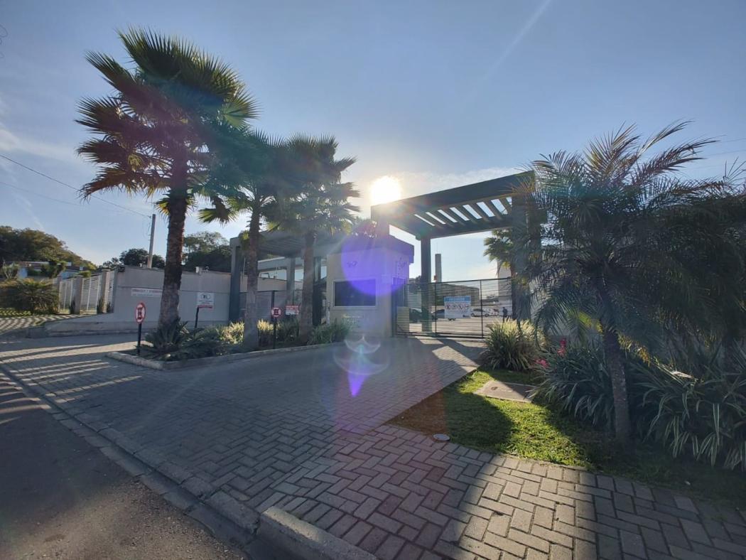 Apartamento em Colombo - PR, no bairro Monza - Referência AP0033-APOY