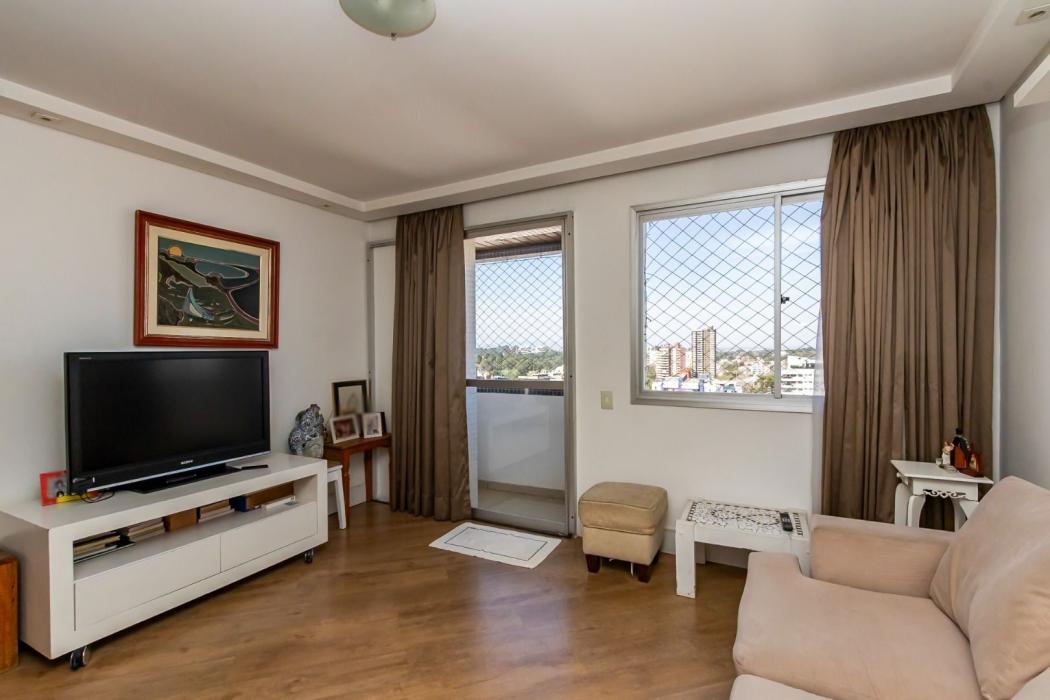 Apartamento em Curitiba - PR, no bairro Cabral - Referência AP0035-MAI8