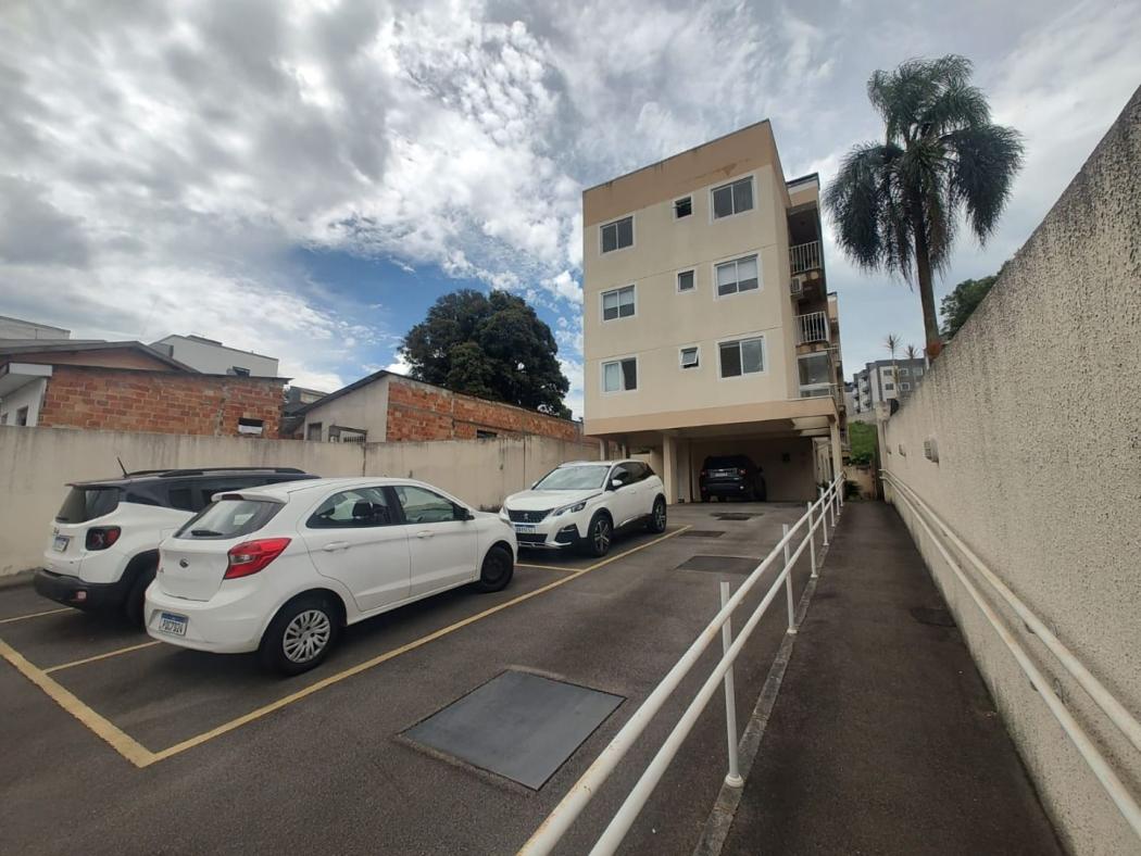 Apartamento com 2 dormitórios para alugar, 48 m² por R$ 1.500/mês - São Gabriel - Colombo/PR