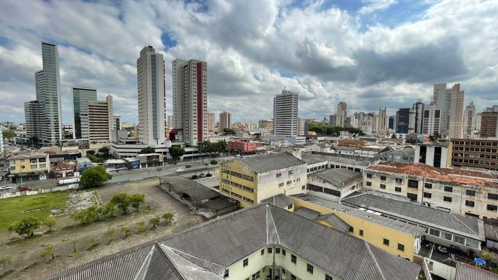 Apartamento com 1 dormitório à venda, 43 m² por R$ 290.000 - Centro - Curitiba/PR - voa corretor