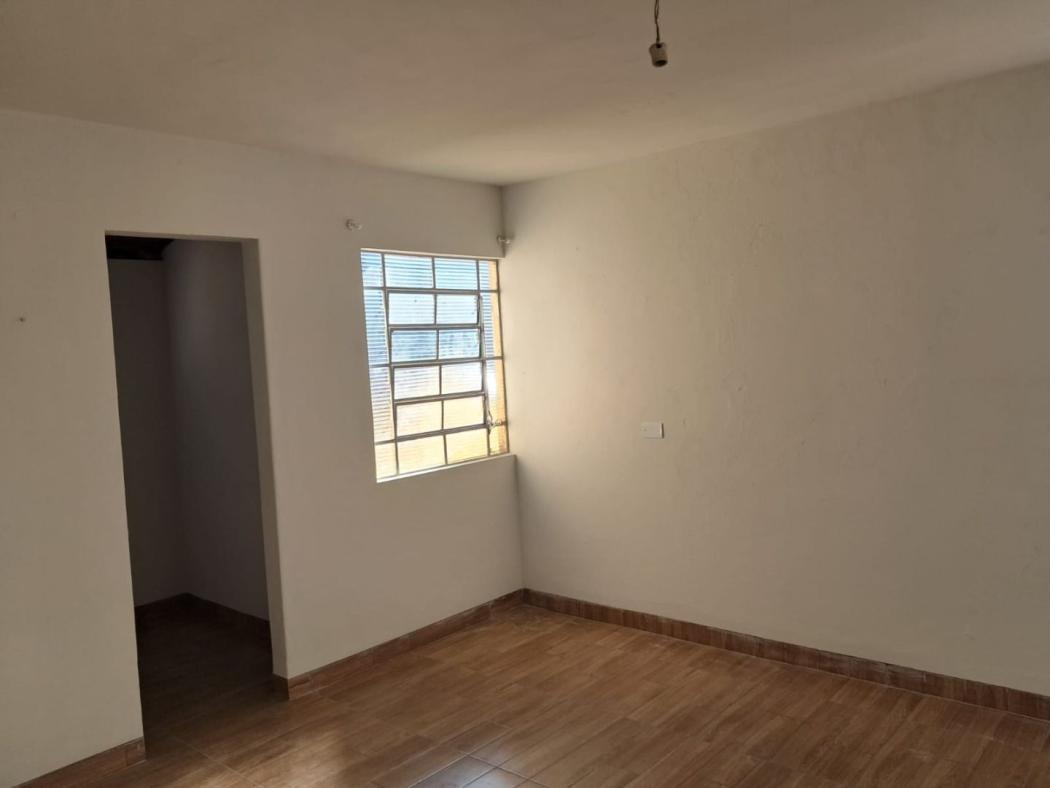  - Apartamento com 2 dormitórios para alugar, 50 m² por R$ 750,00/mês - Vila União - Bandeirantes/PR