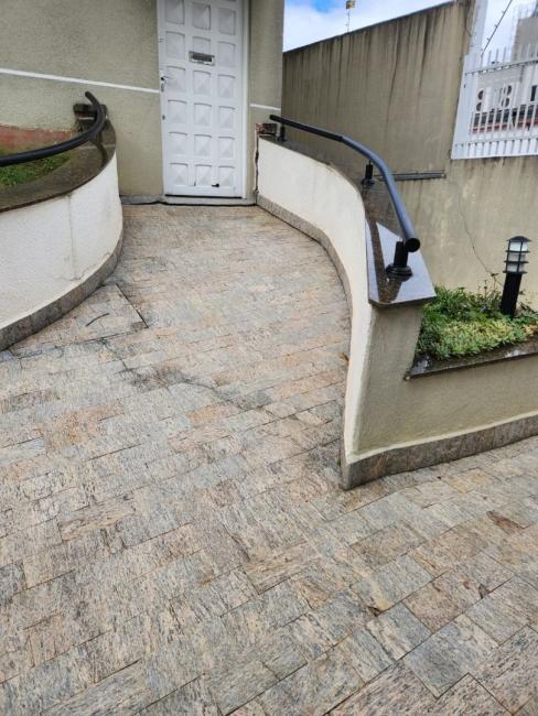 Apartamento em Curitiba - PR, no bairro Rebouças - Referência AP0042-TREV