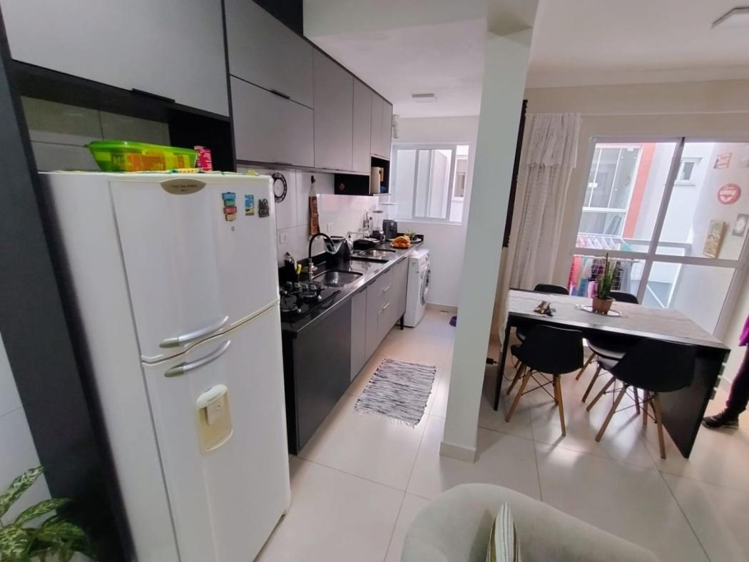 Apartamento em São José dos Pinhais - PR, no bairro Afonso Pena - Referência AP0044-TREV