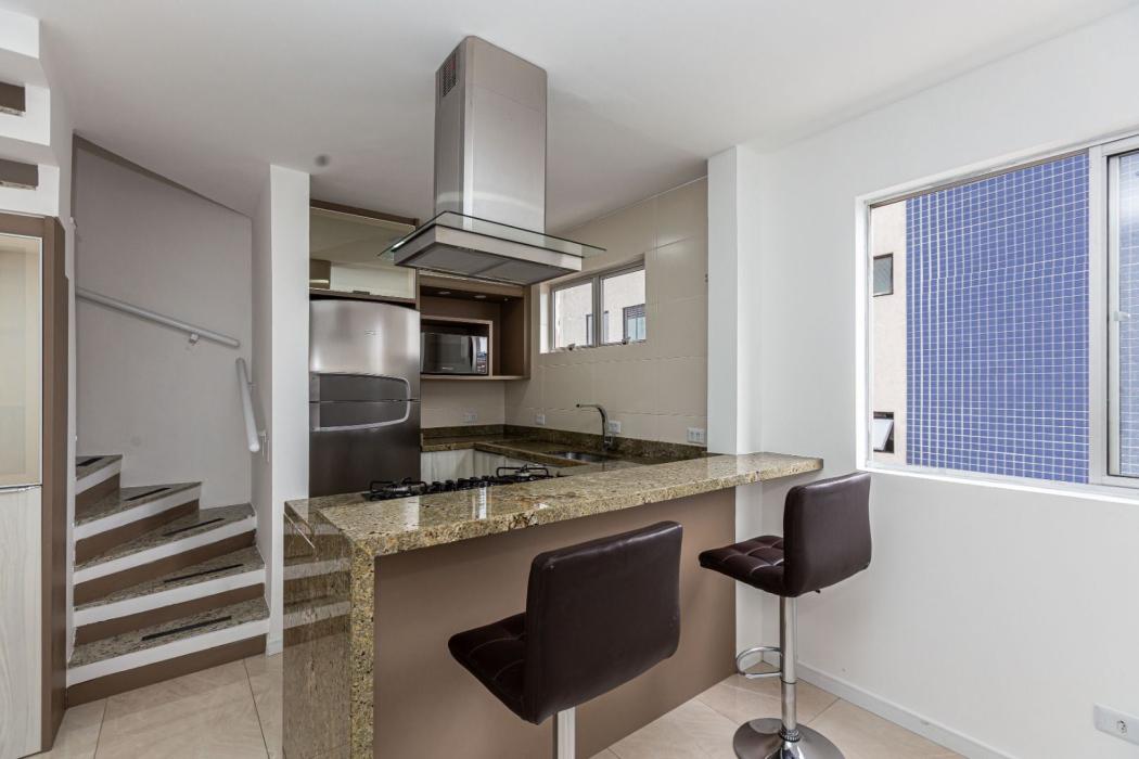 Apartamento em Curitiba - PR, no bairro Cristo Rei - Referência AP0045-TREV