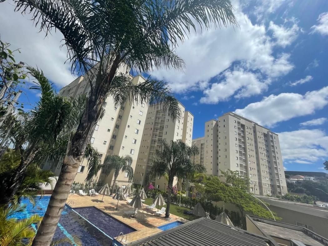 EXCELENTE APTO EM CONDOMINIO CLUBE COMPLETO - voa corretor