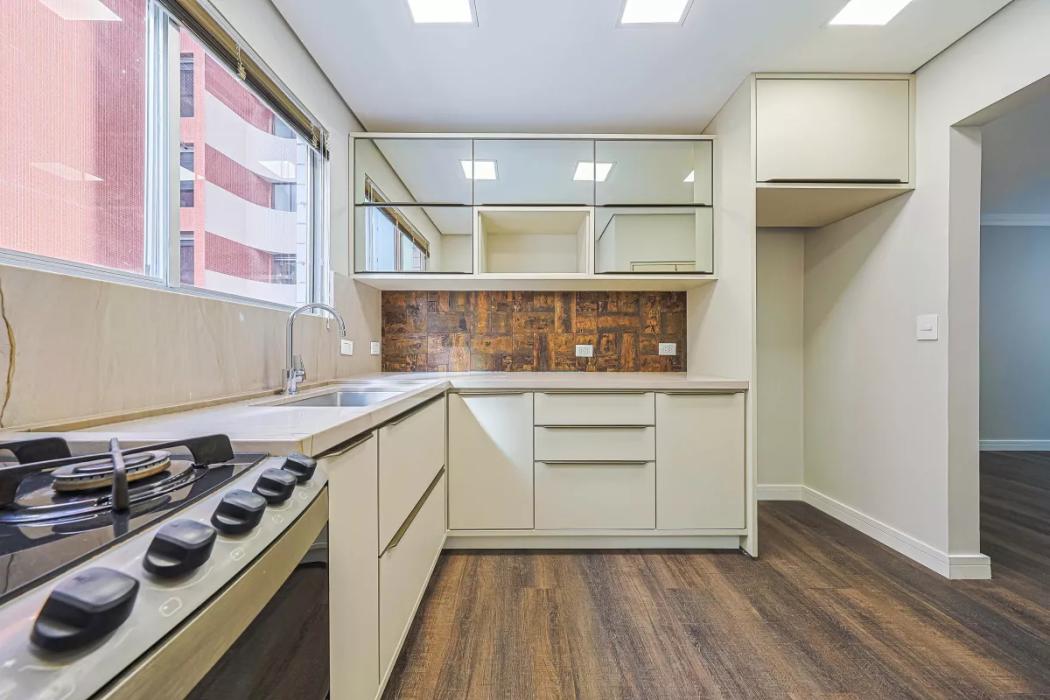 Apartamento em Curitiba - PR, no bairro Batel - Referência AP0057-FAVA