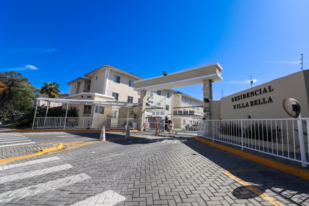 Apartamento em SÃO JOSÉ DOS PINHAIS - PR, no bairro Guatupê - Referência AP0070-SCB