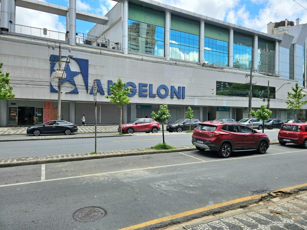 Apartamento em Curitiba - PR, no bairro Água Verde - Referência AP0109-ARBQ