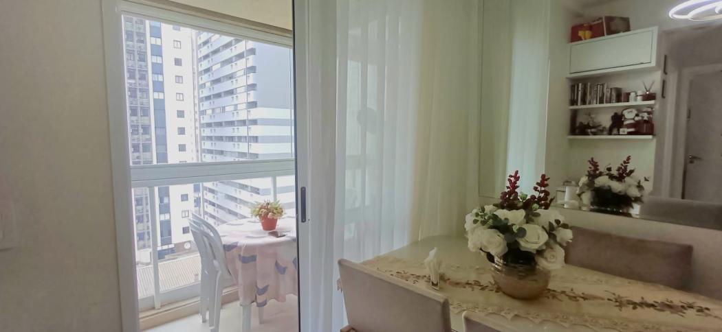 Apartamento com 2 dormitórios para alugar, 51 m² por R$ 3.329,00/mês - Centro - Curitiba/PR