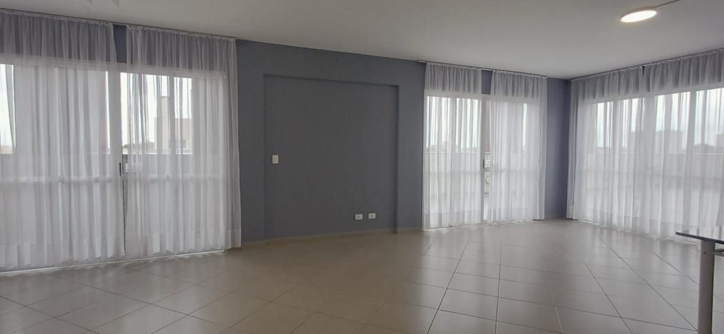 Apartamento para alugar em Capão Raso, Curitiba — Hub Urbana