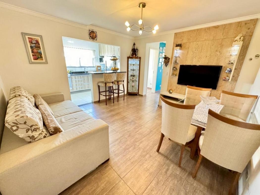 Apartamento em Curitiba - PR, no bairro Novo Mundo - Referência AP0192-FE0E