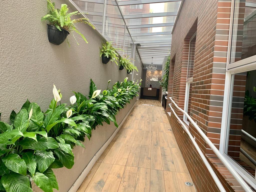 Apartamento em Curitiba - PR, no bairro Centro - Referência AP0199-CBF