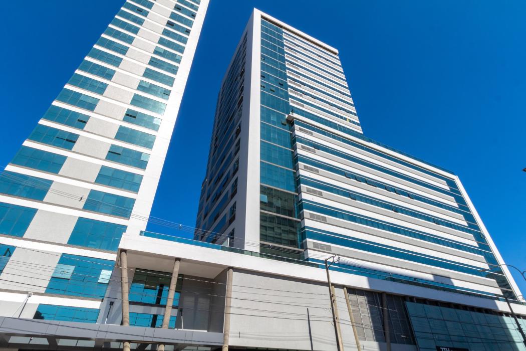 Apartamento em CURITIBA - PR, no bairro Rebouças - Referência AP0238-LUMI