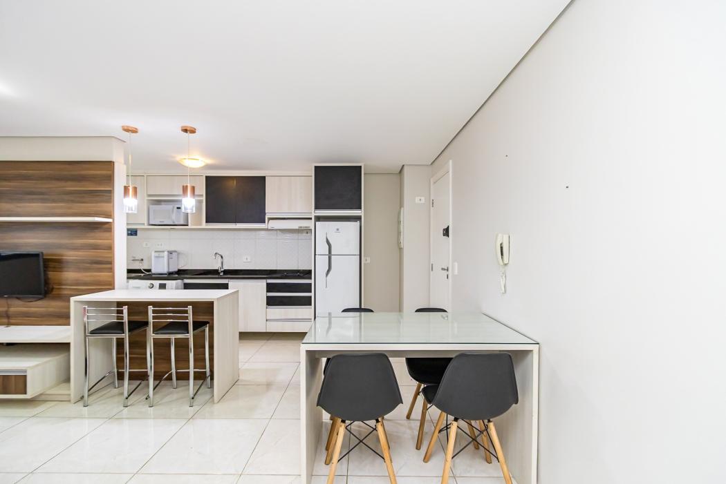 Apartamento em CURITIBA - PR, no bairro Rebouças - Referência AP0238-LUMI