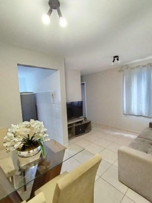 Apartamento em Curitiba - PR, no bairro Santa Cândida - Referência AP0240-CBF