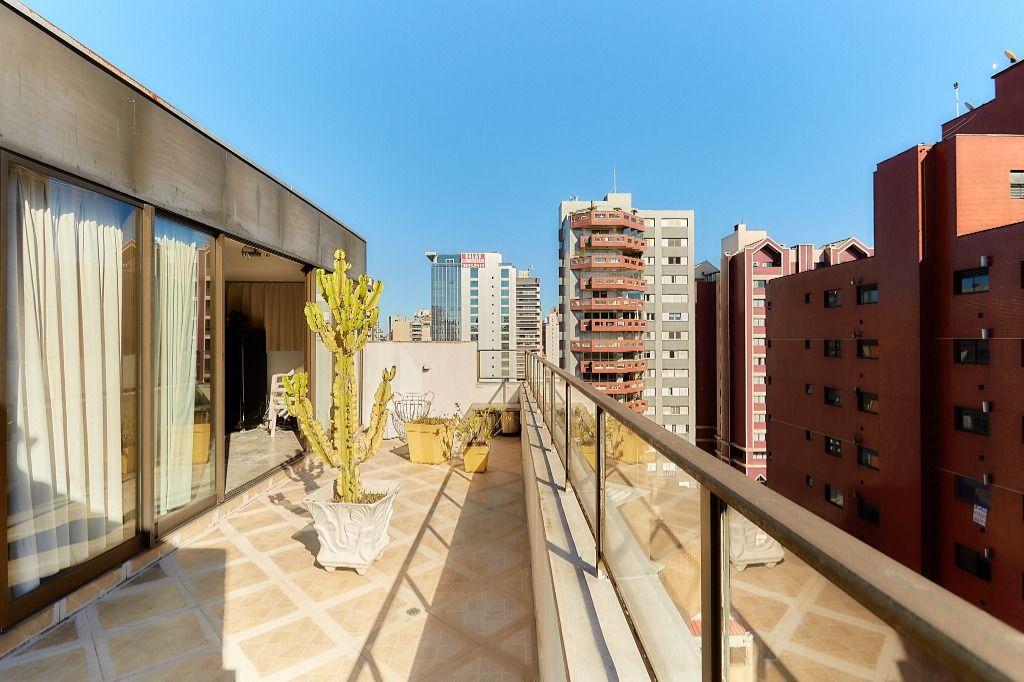 Apartamento em Curitiba - PR, no bairro Batel - Referência AP0243-CBF