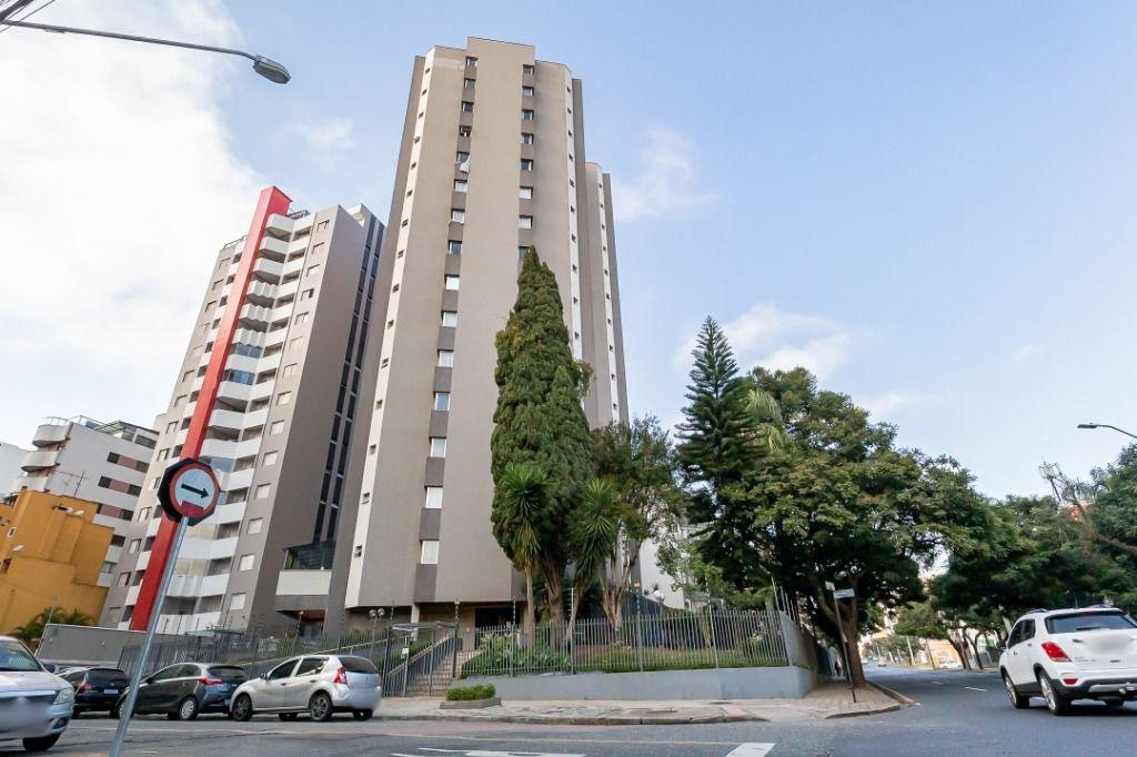 Apartamento em Curitiba - PR, no bairro Vila Izabel - Referência AP0249-JCN