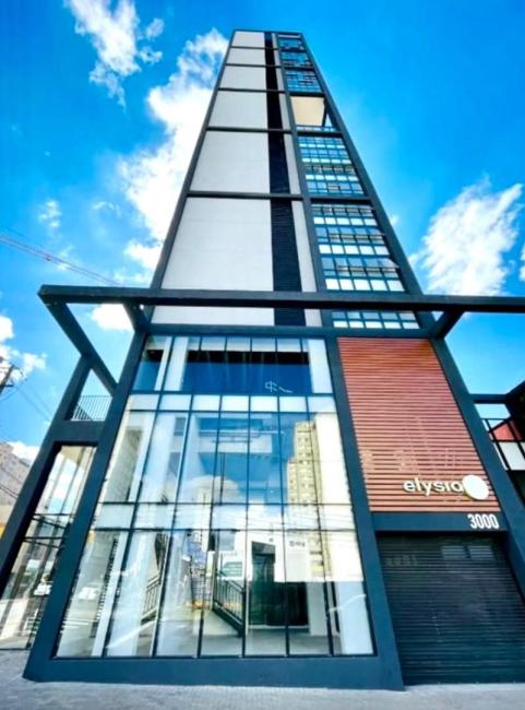 Apartamento em Curitiba - PR, no bairro Centro - Referência AP0252-FE0E