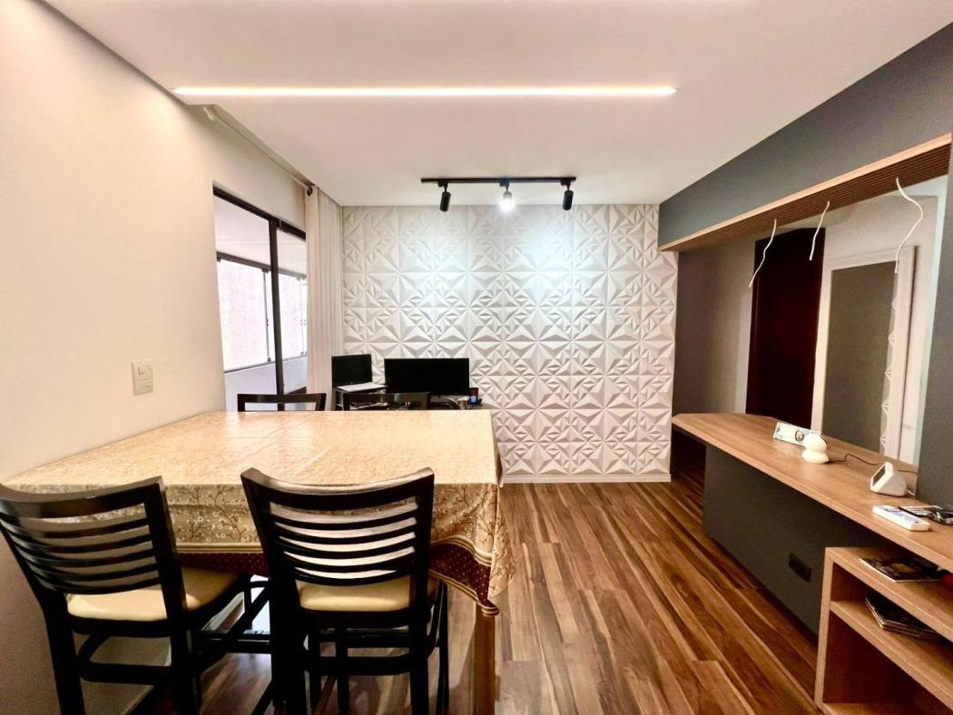 Apartamento em Curitiba - PR, no bairro Água Verde - Referência AP0254-FE0E