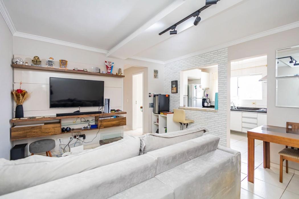 Apartamento em Curitiba - PR, no bairro Novo Mundo - Referência AP0258-FE0E