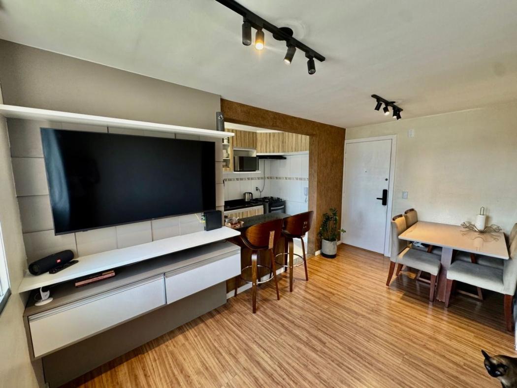 Apartamento em Curitiba - PR, no bairro Capão Raso - Referência AP0261-FE0E