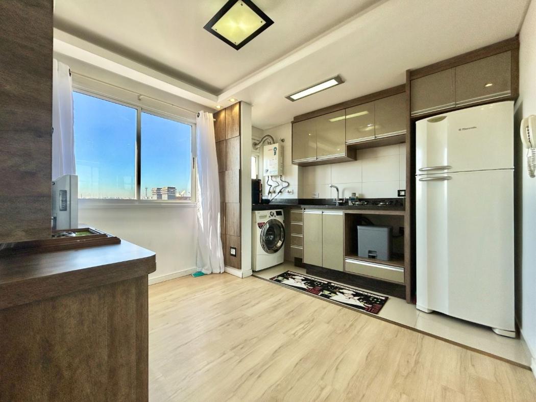 Apartamento em Curitiba - PR, no bairro Portão - Referência AP0274-DOWQ