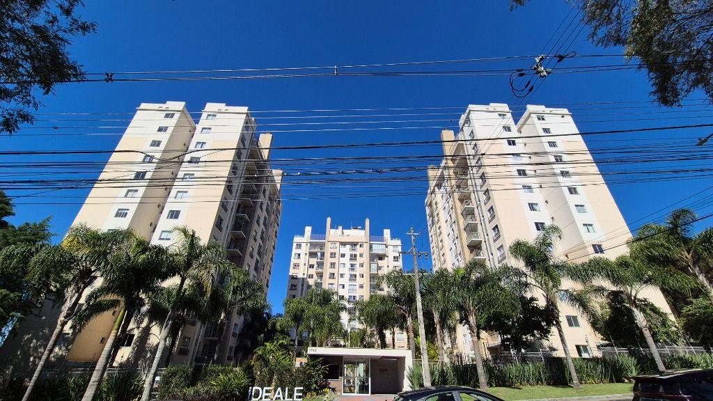 Apartamento em Curitiba - PR, no bairro Campo Comprido - Referência AP0281-LGK