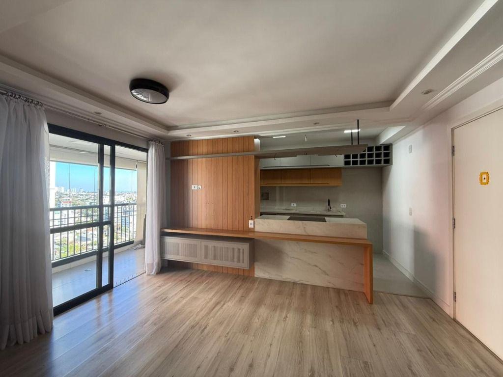 Apartamento em Curitiba - PR, no bairro Cabral - Referência AP0307-VYPB