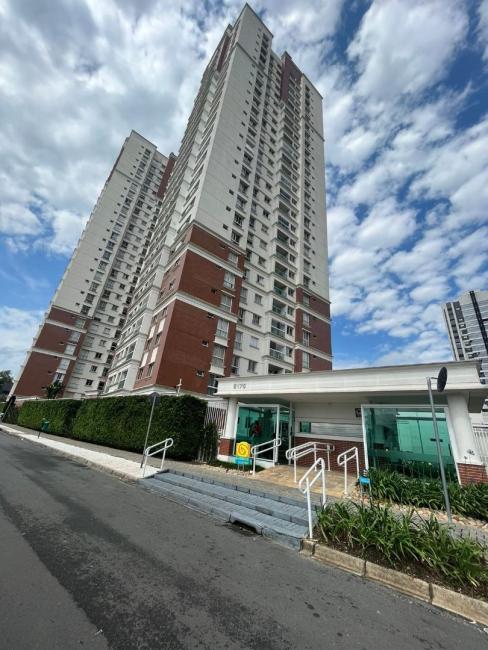  - Apartamento com 3 dormitórios para alugar, 70 m² por R$ 4.145,09/mês - Campina do Siqueira - Curitiba/PR