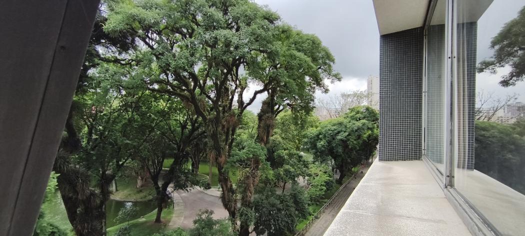  - APARTAMENTO com 3 dormitórios à venda por R$ 735.000,00 no bairro Centro - CURITIBA / PR