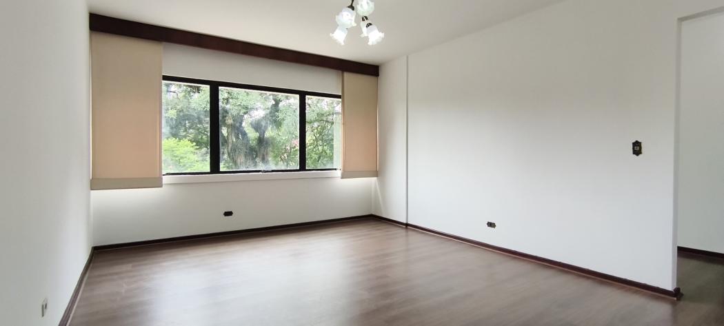 APARTAMENTO com 3 dormitórios à venda por R$ 735.000,00 no bairro Centro - CURITIBA / PR - Voa Corretor - Site para corretores de imóveis