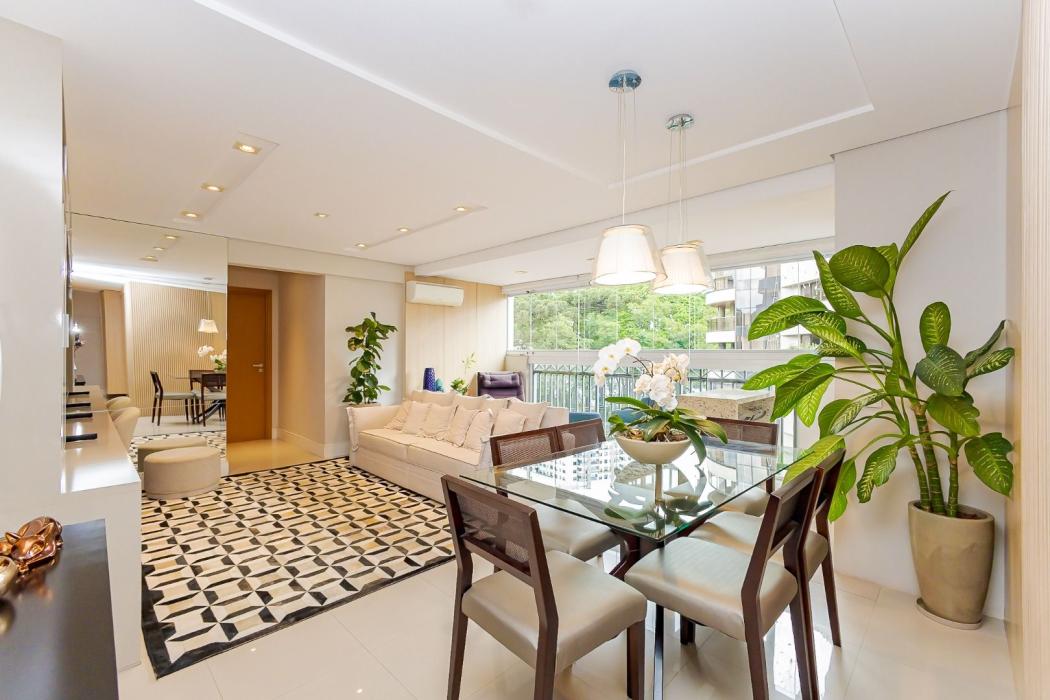 Apartamento em Curitiba - PR, no bairro Cabral - Referência AP0380-365