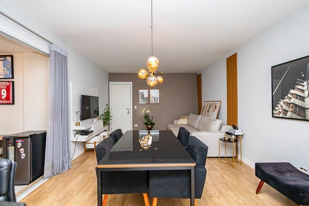  - Apartamento com 3 quartos ( 1 suíte ), à venda - Água Verde