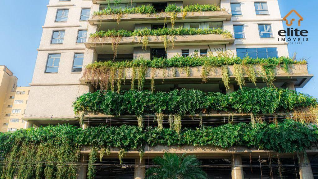 Apartamento em Curitiba - PR, no bairro Centro - Referência AP0581-ELX