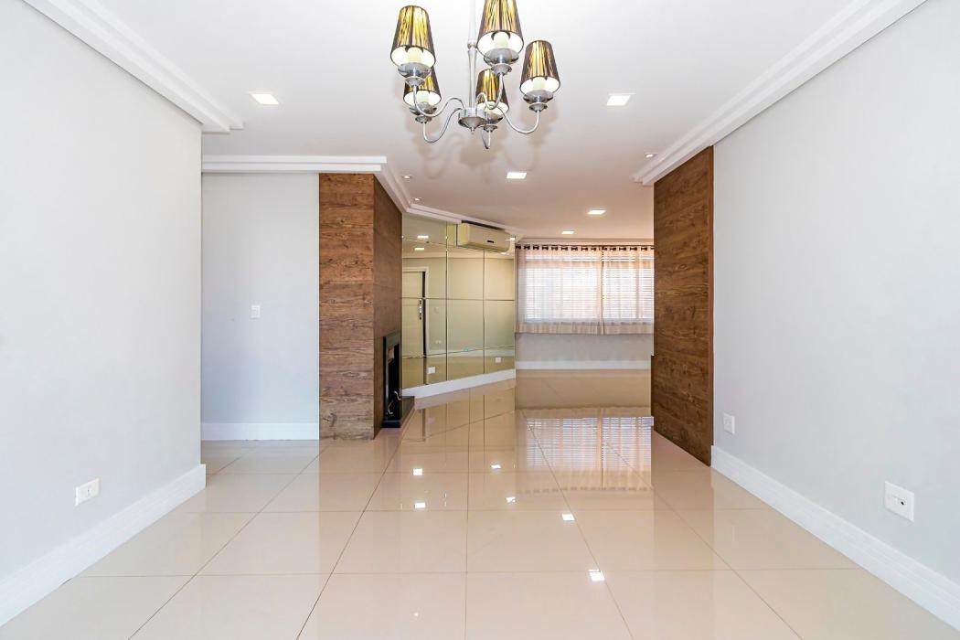  - Apartamento à venda com 153 m²  3 Quartos 1 Suíte 3 Vagas, Bacacheri, Curitiba - AP0583