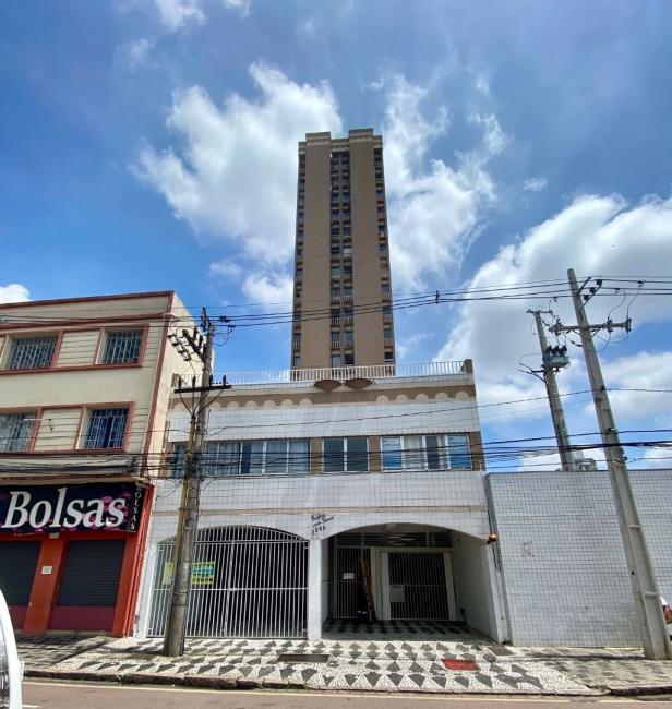 Apartamento em Curitiba - PR, no bairro Centro - Referência AP0586-CBJV