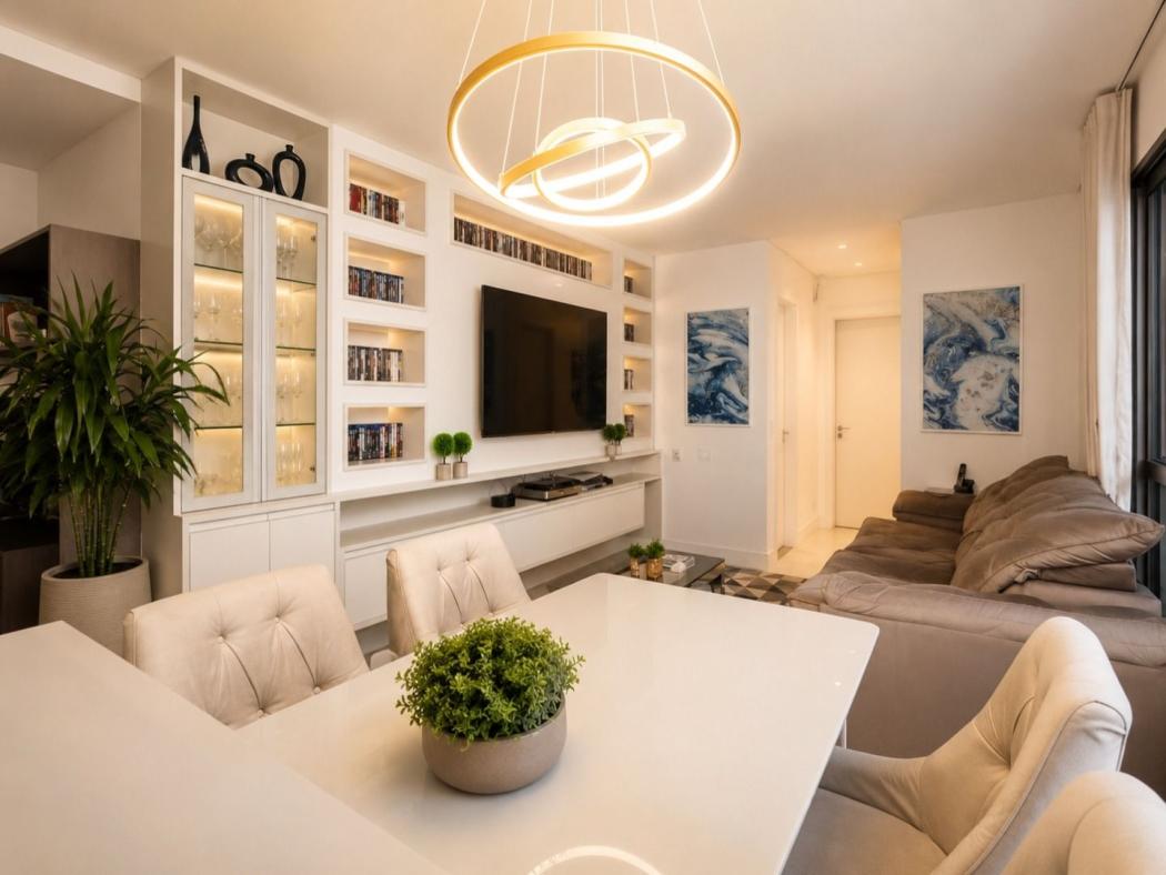 Apartamento em Curitiba - PR, no bairro Água Verde - Referência AP0632-TDIA