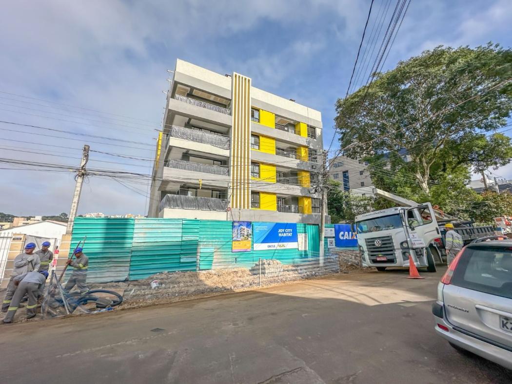 Apartamento em Curitiba - PR, no bairro Tingui - Referência AP0655-CLME