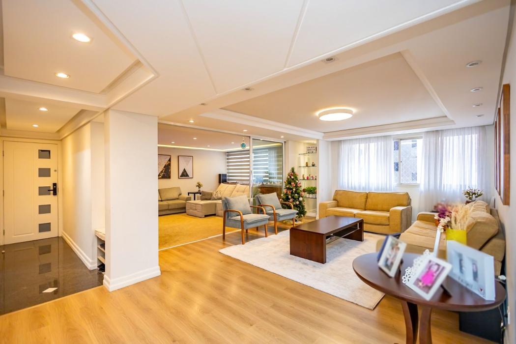 Apartamento em Curitiba - PR, no bairro Batel - Referência AP0722-VET6