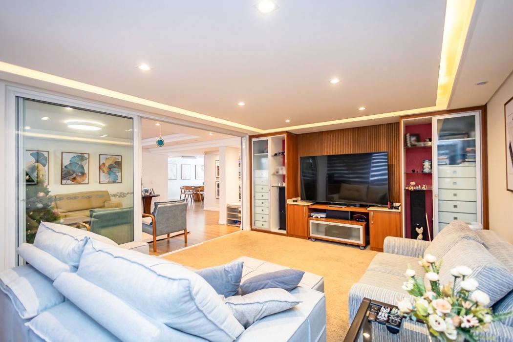 Apartamento em Curitiba - PR, no bairro Batel - Referência AP0722-VET6