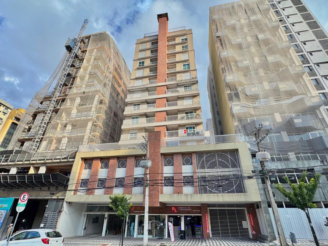 Apartamento em CURITIBA - PR, no bairro Rebouças - Referência AP0756-PIMO