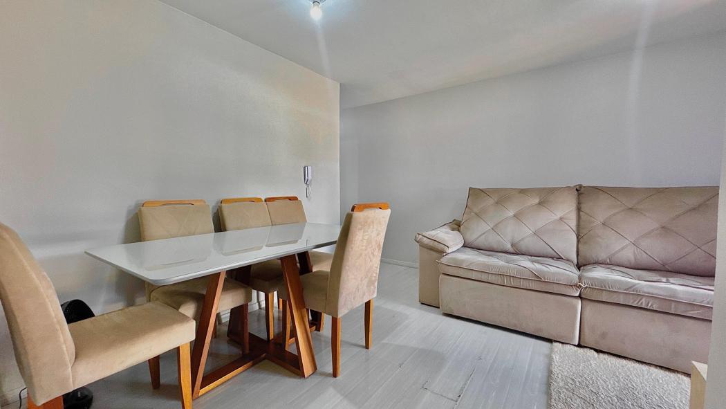  - APARTAMENTO com 2 dormitórios à venda com 53.53m² por R$ 350.000,00 no bairro Pinheirinho - CURITIBA / PR