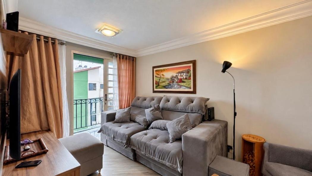  - APARTAMENTO com 3 dormitórios à venda por R$ 330.000,00 no bairro Pinheirinho - CURITIBA / PR