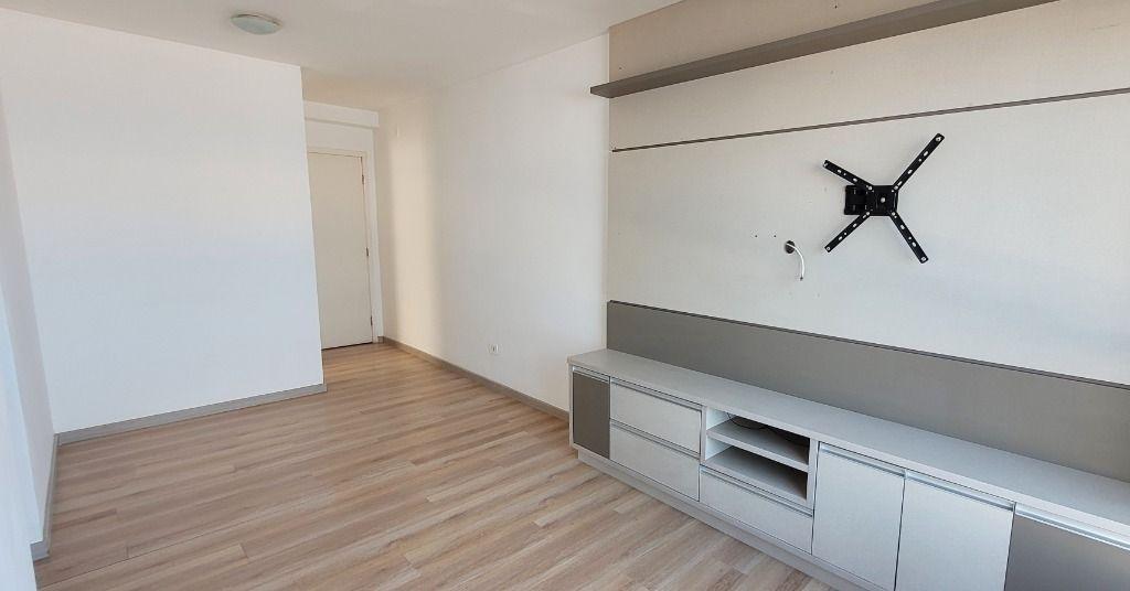 Apartamento em Curitiba - PR, no bairro Capão Raso - Referência AP1200-VAT