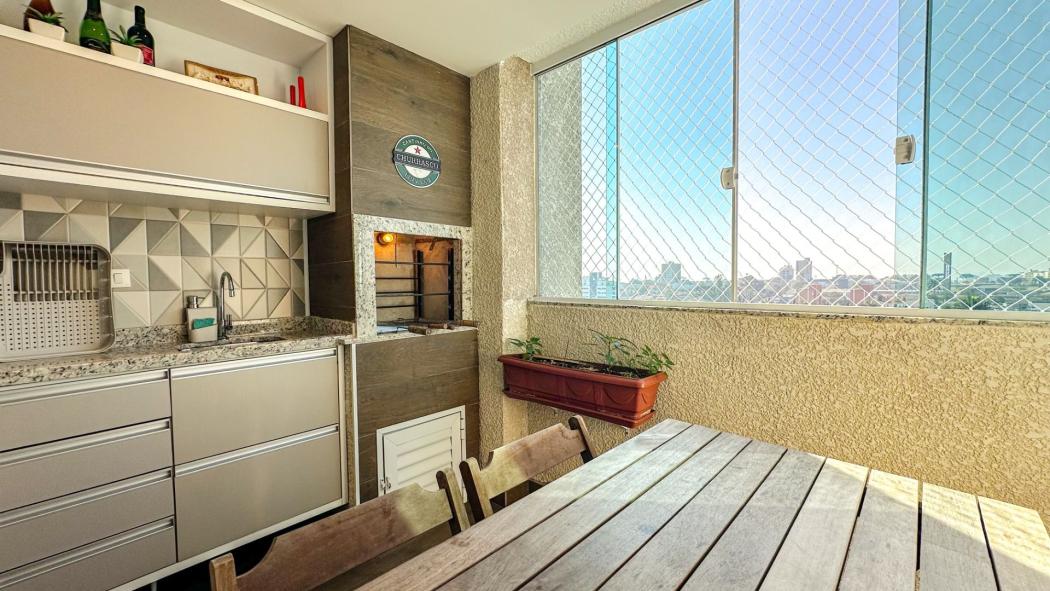 Apartamento em Curitiba - PR, no bairro Novo Mundo - Referência AP1236-CONI